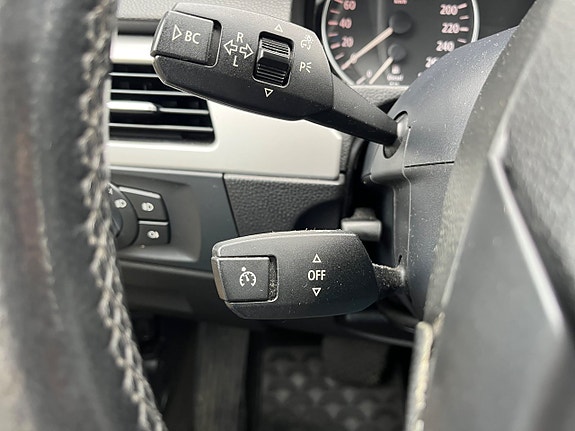 BMW 320d 18 of 23