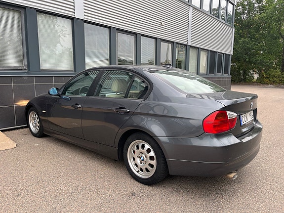 BMW 320d 7 of 23