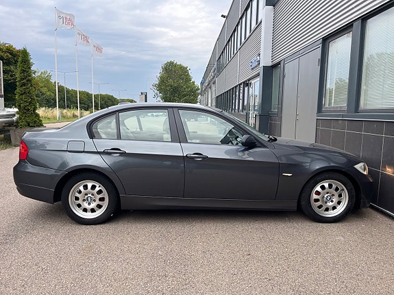 BMW 320d 23 of 23