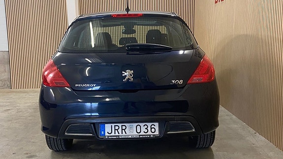 Peugeot 308 4 of 15