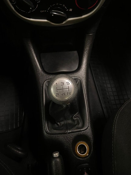 Peugeot 206 CC 12 of 12