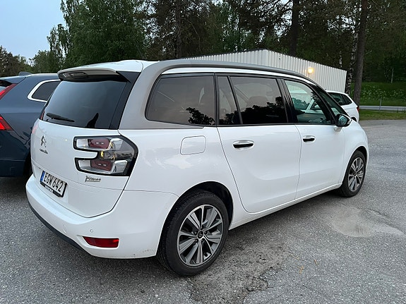 Citroen Grand C4 Picasso 2 of 9