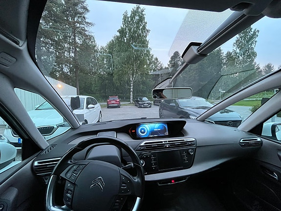 Citroen Grand C4 Picasso 5 of 9