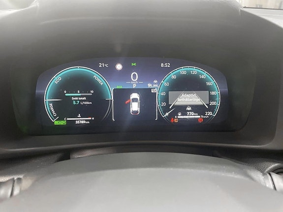 Toyota C-HR 15 of 19