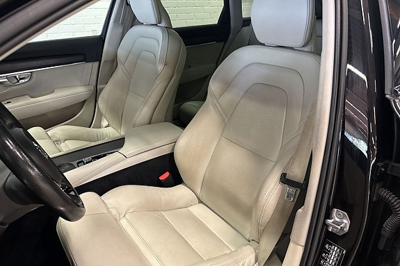 Volvo V90 Cross Country 13 of 25