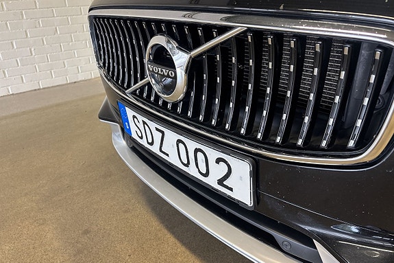 Volvo V90 Cross Country 2 of 25