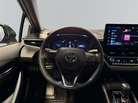 Toyota Corolla 9 of 13