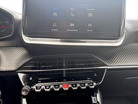 Peugeot 208 9 of 15