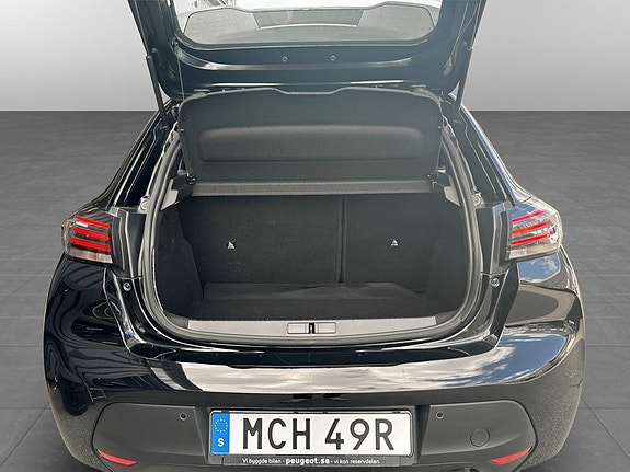 Peugeot 208 15 of 15