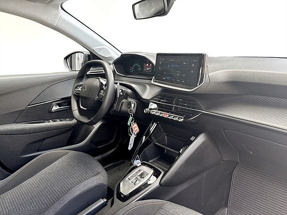 Peugeot 208 11 of 15