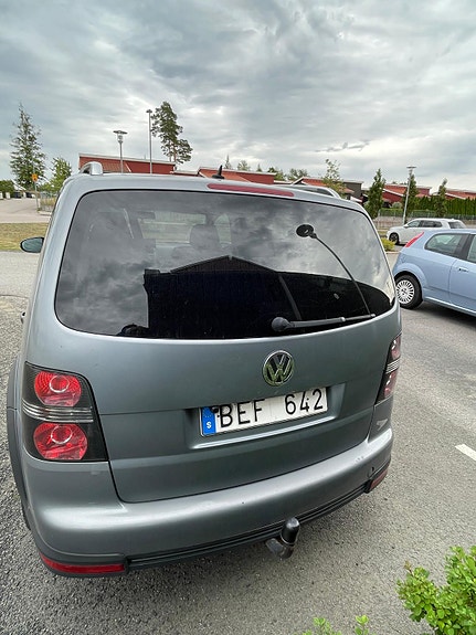Volkswagen Touran Cross 5 of 7