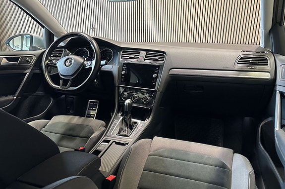 Volkswagen Golf Alltrack 6 of 11