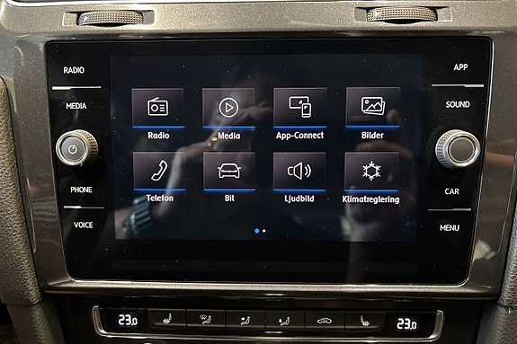 Volkswagen Golf Alltrack 9 of 11
