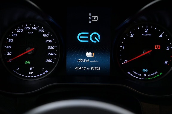 Mercedes-Benz GLC300 de 8 of 27