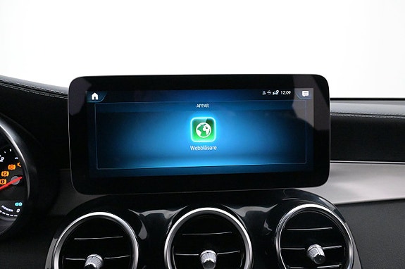 Mercedes-Benz GLC300 de 16 of 27