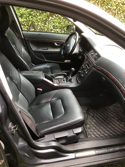 Volvo S80 2 of 7