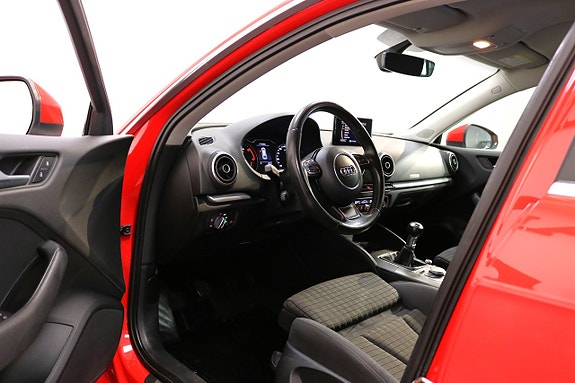 Audi A3 8 of 23