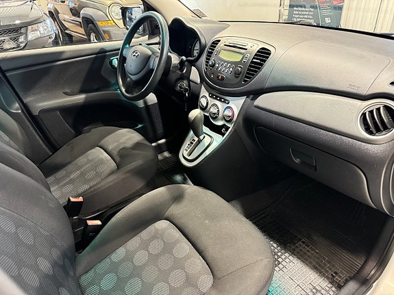 Hyundai i10 9 of 11