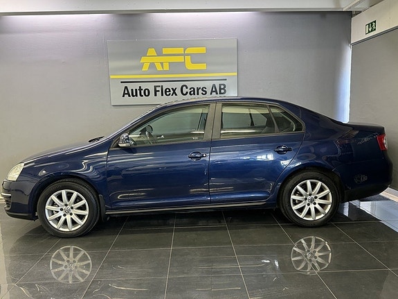 Volkswagen Jetta 2 of 17
