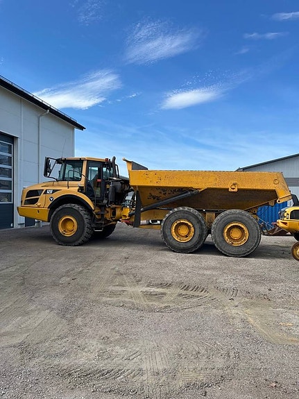 Volvo A25F Dumper 2 of 6