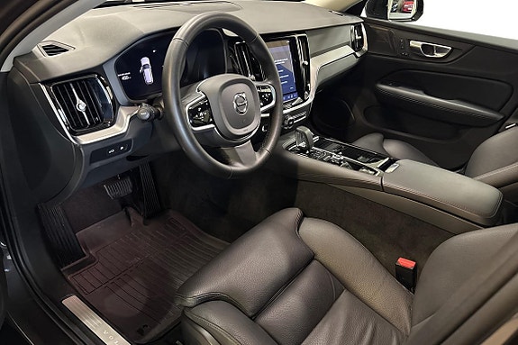Volvo V60 8 of 27