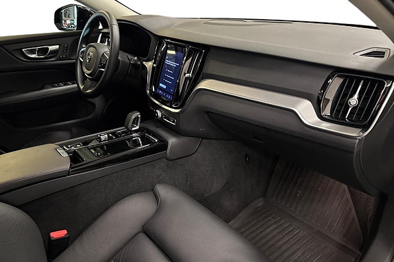 Volvo V60 10 of 27