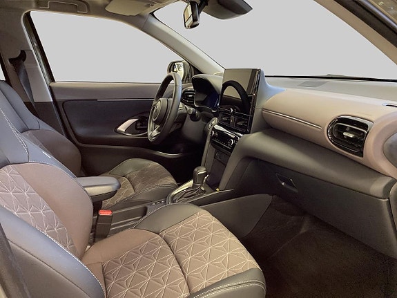 Toyota Yaris Cross 9 of 20