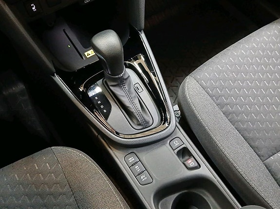 Toyota Yaris Cross 17 of 21