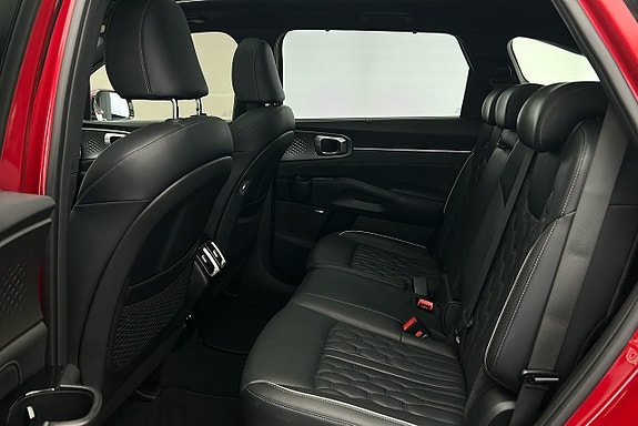 Kia Sorento 13 of 30