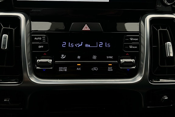 Kia Sorento 22 of 30