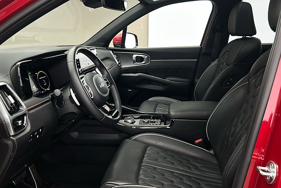 Kia Sorento 10 of 30
