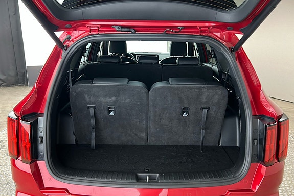 Kia Sorento 15 of 30