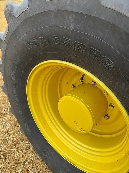 John Deere 6170r  200hk 8 of 12