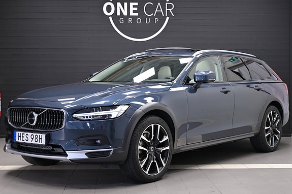 Volvo V90 Cross Country 2 of 30
