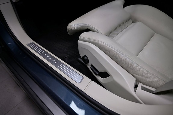 Volvo V90 Cross Country 20 of 30