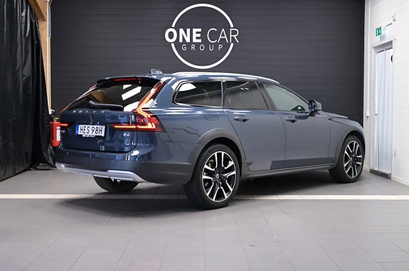 Volvo V90 Cross Country 5 of 30