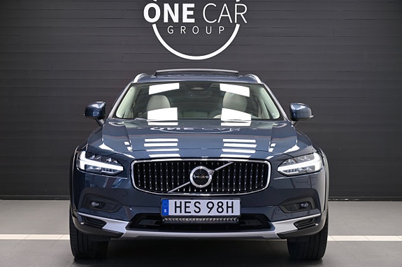 Volvo V90 Cross Country 3 of 30