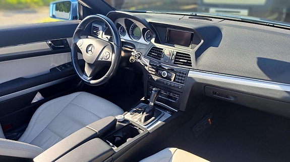 Mercedes-Benz E250 8 of 8