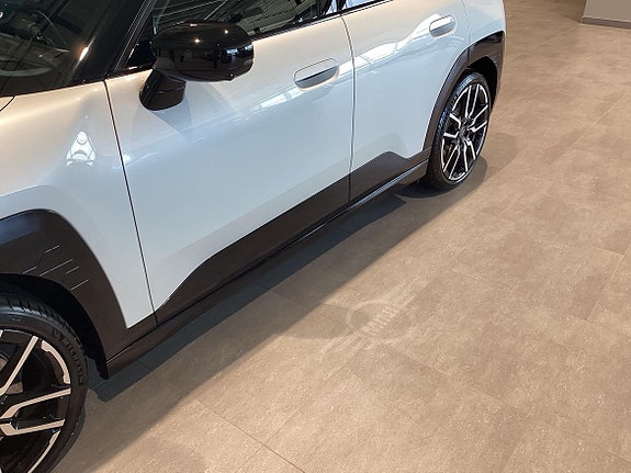 MINI Aceman SE 15 of 16
