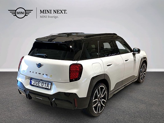 MINI Aceman SE 4 of 16