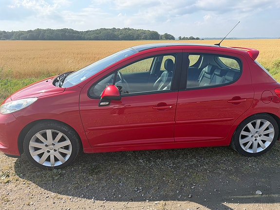 Peugeot 207 3 of 7