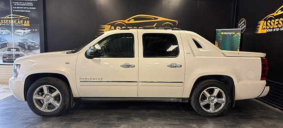 Chevrolet Avalanche 7 of 22