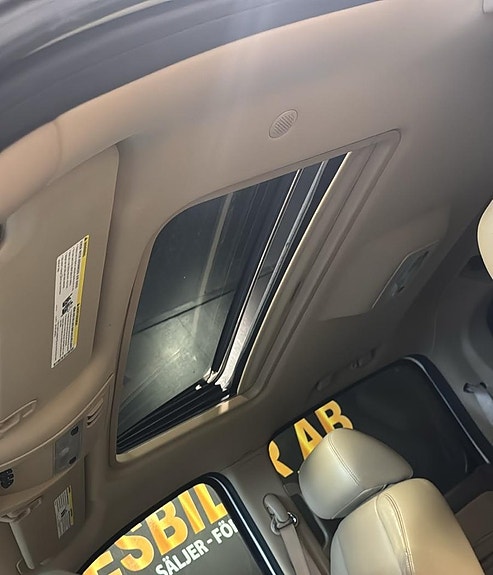 Chevrolet Avalanche 17 of 22
