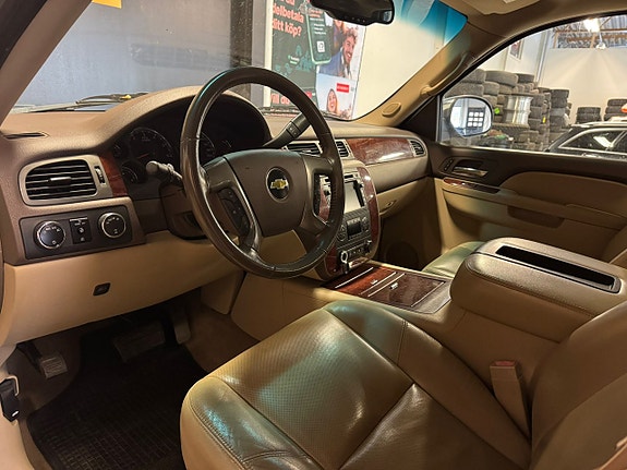 Chevrolet Avalanche 16 of 22
