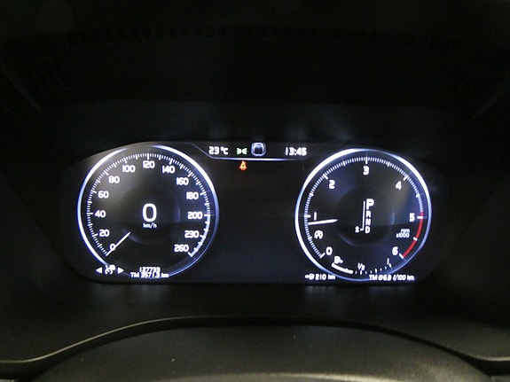 Volvo XC60 16 of 27