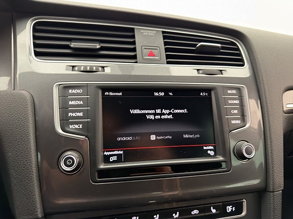 Volkswagen Golf Alltrack 14 of 24