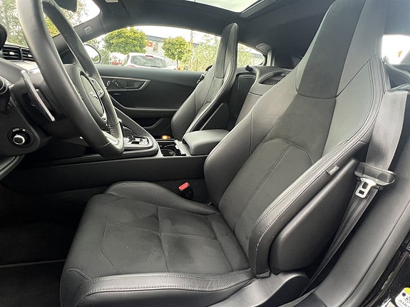 Jaguar F-TYPE 8 of 11