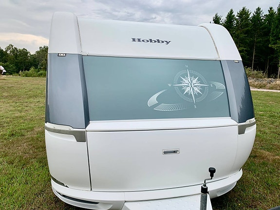 Hobby 560 KMFE Excellent 2015 Barnkammarvagn och Truma AC 2 of 12