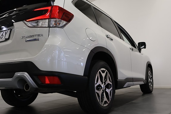 Subaru Forester 3 of 21