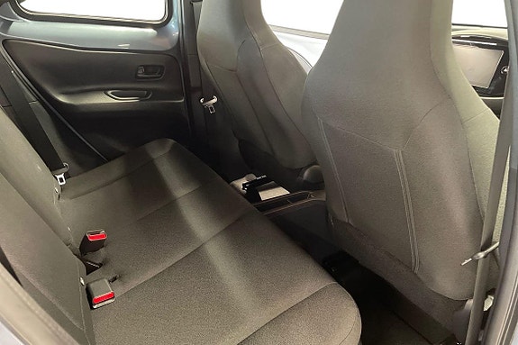 Toyota Aygo X 9 of 21